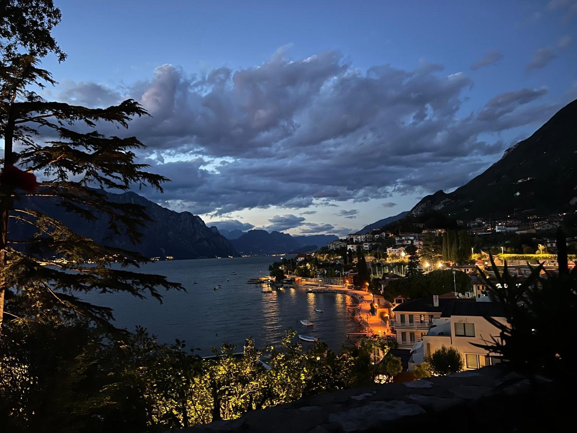 Amazing View Daire Malcesine Dış mekan fotoğraf